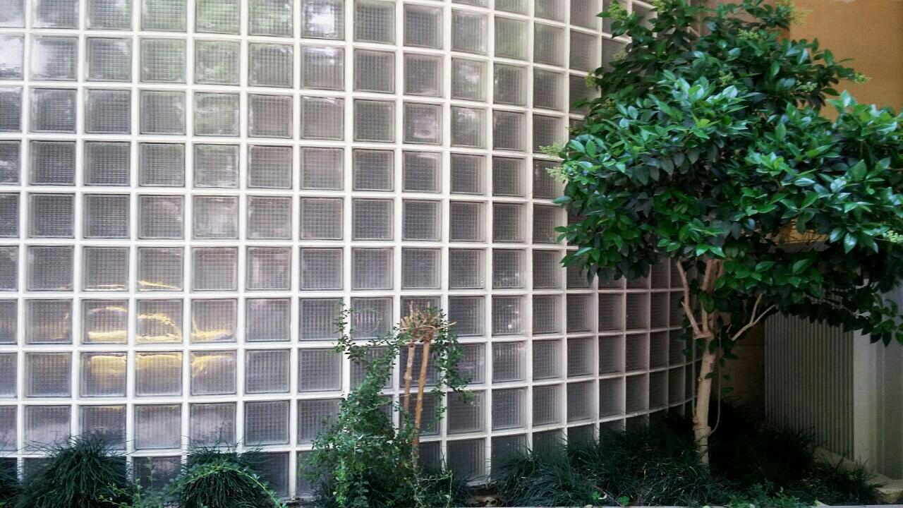 بدون عنوان